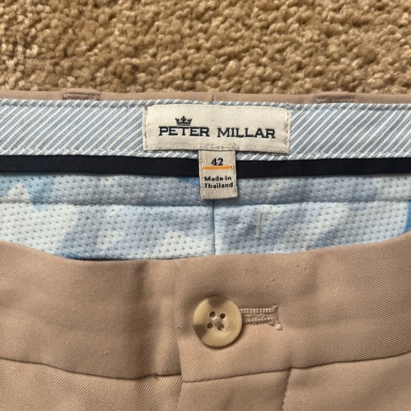Peter Millar Shorts Mens Size 42 Beige Golf Flat Front Casual Chino 9” Inseam - Picture 2 of 5